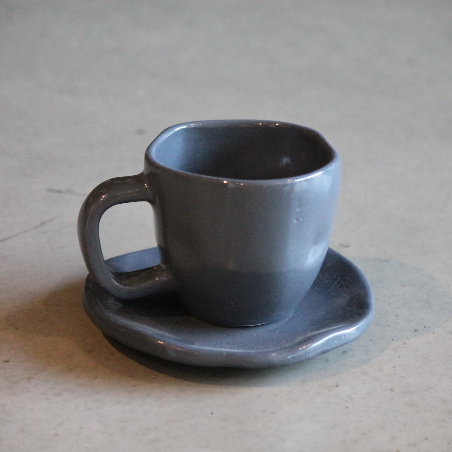 Taza Gris De Ceramica